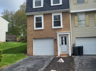 812 Lexington Dr #812, Aliquippa, PA 15001