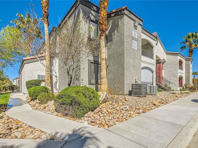 950 Seven Hills Dr APT 814, Henderson, NV, 89052