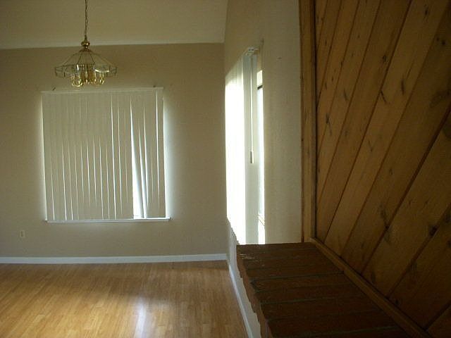 1st image of 884 Fall River Trl