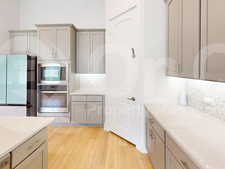 2950 Frederick Dr — Photo 20