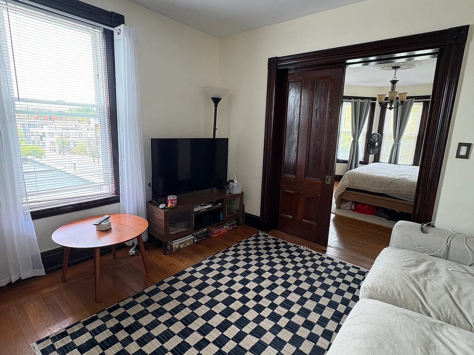 2 bed, 750 sqft, $2,975 — Photo 4