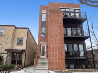 6454 N Sacramento Ave #B, Chicago, IL 60645