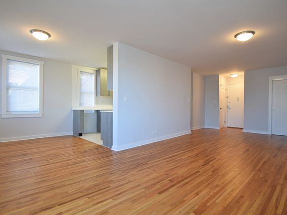 Pelham Parkway Tower - Living Room - D Line (Mat)