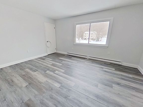 4th image of 110 Griffith Rd APT 4