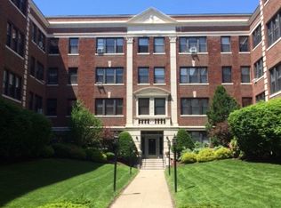 137 Englewood Ave APT 21, Brighton, MA 02135