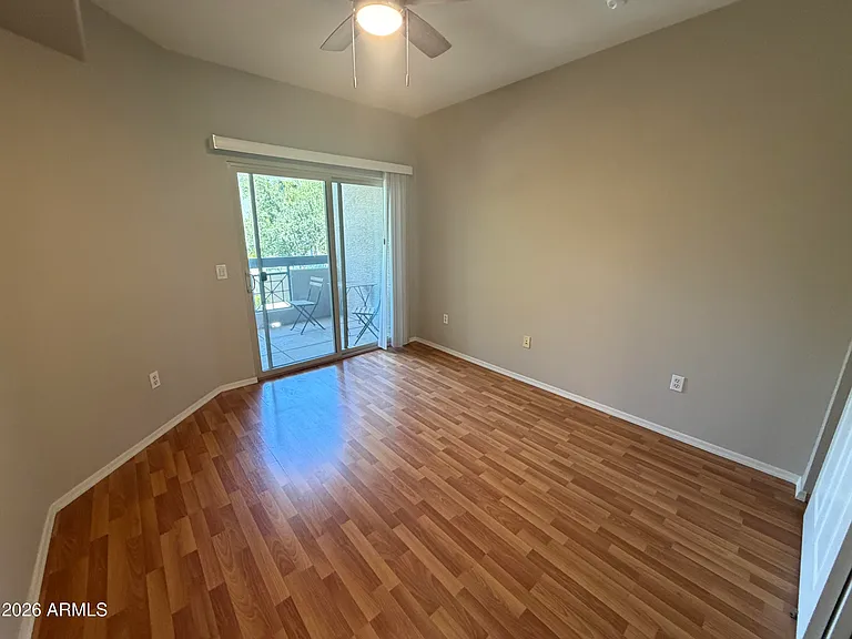 420 W 1st St #221 — Photo 17