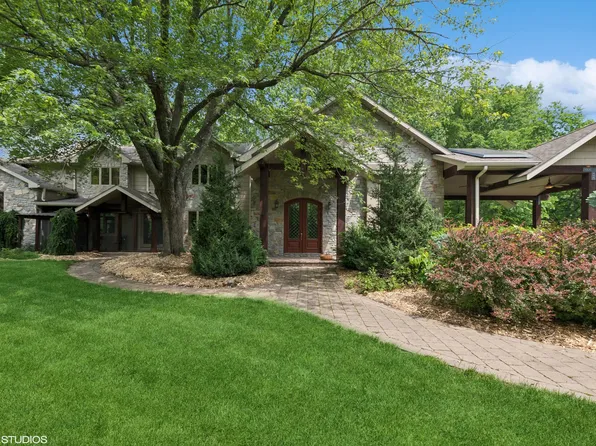 3860 Old McHenry Rd, Long Grove, IL 60047