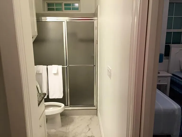110 E Retama St #1 — Photo 10