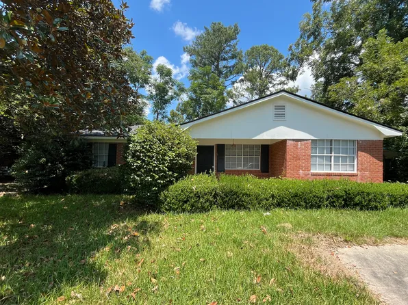 2293 Burkhalter Rd, Statesboro, GA 30458