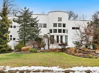 15 Westerly Dr, New City, NY 10956
