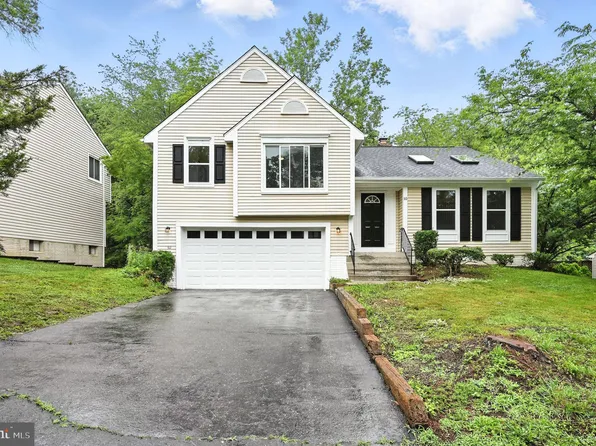 10 Lawhorn Rd, Stafford, VA 22554