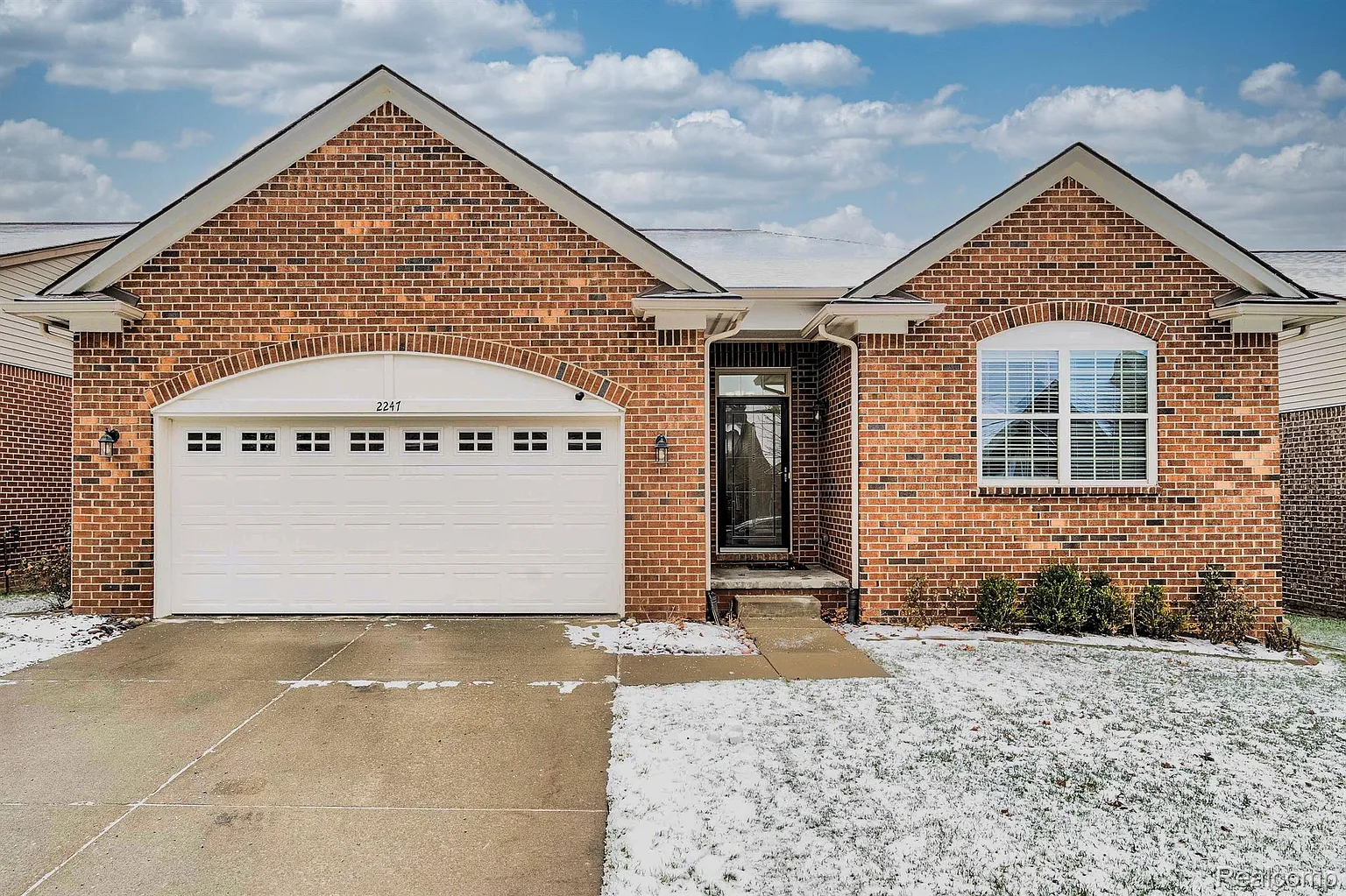 2247 Palmetto photo 1