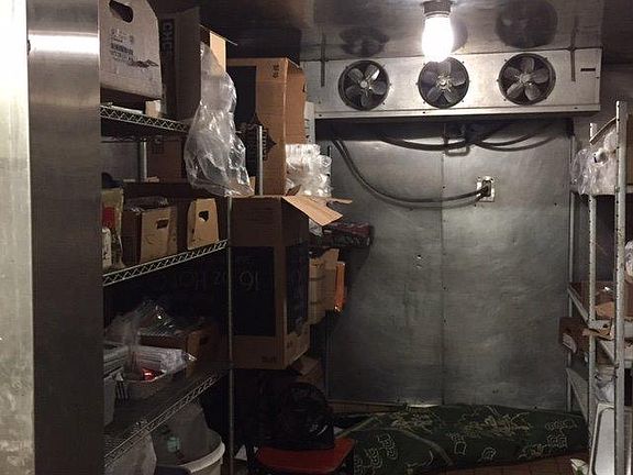 4th image of 601 E Olive Ave