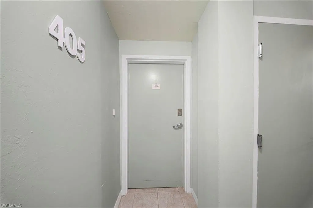 2 bed, 2.0 bath, 1192 sqft, $1,600 — Photo 2