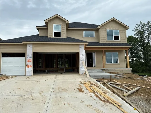 8820 N Lister Ct, Kansas City, MO 64156