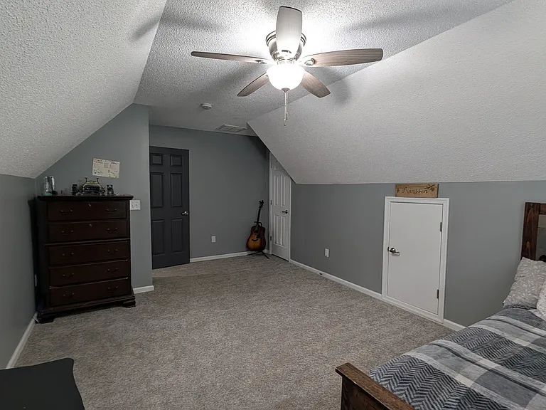 268 Carawan Ln — Photo 31