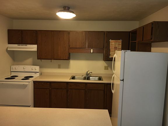 3rd image of 125 19th St N