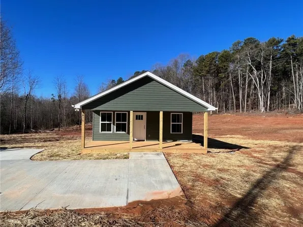 1075 Pickett Post Rd, Walhalla, SC 29691