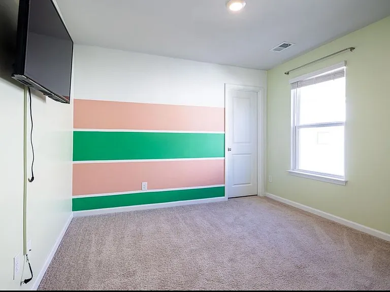 833 Kirby Ct — Photo 16