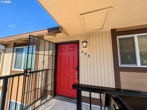 3404 19th Ave APT 205, Forest Grove, OR 97116