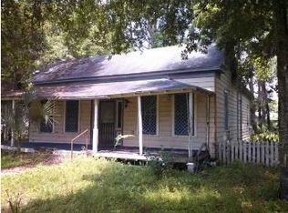 181 Avenue C, Apalachicola, FL 32320