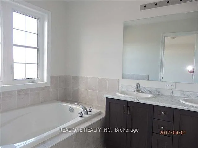 115 Beechborough Cres — Photo 9