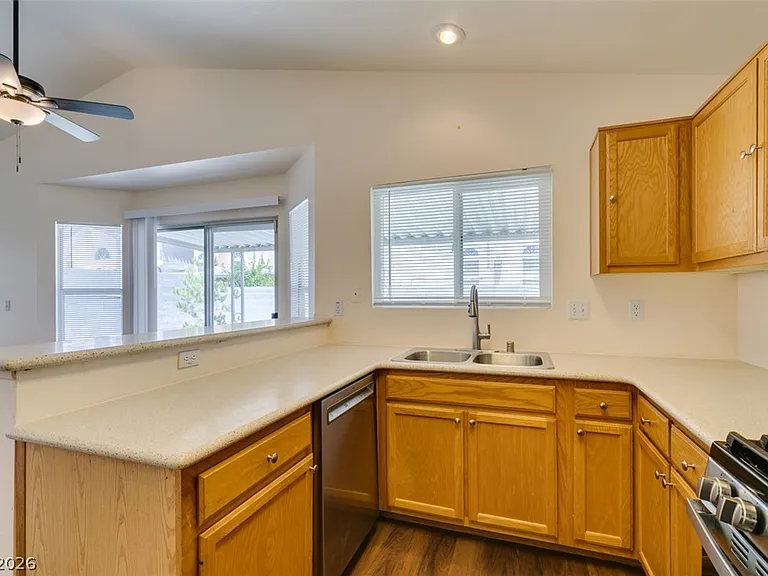 8216 Ogee Dr — Photo 18