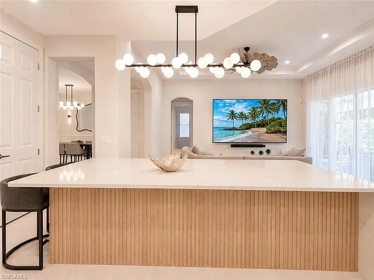 12667 Biscayne Ct — Photo 18