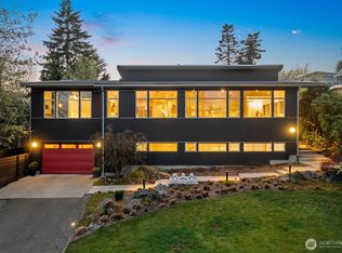 1549 Magnolia Way W, Seattle, WA