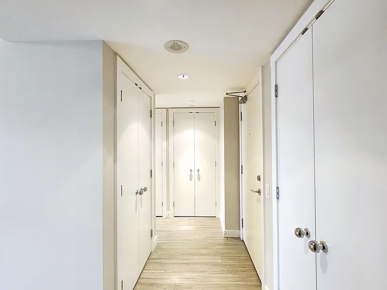 570 Emerson St #301 — Photo 12