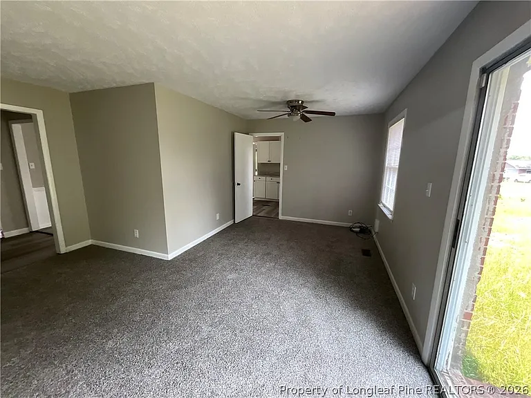 1365 Greenock Ave — Photo 7