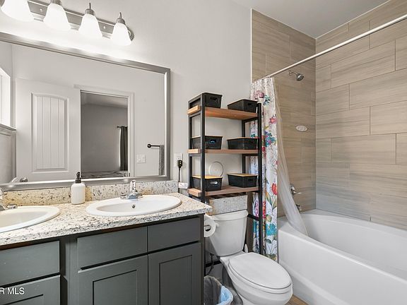 5th image of 5116 Jennifer Claire Ln