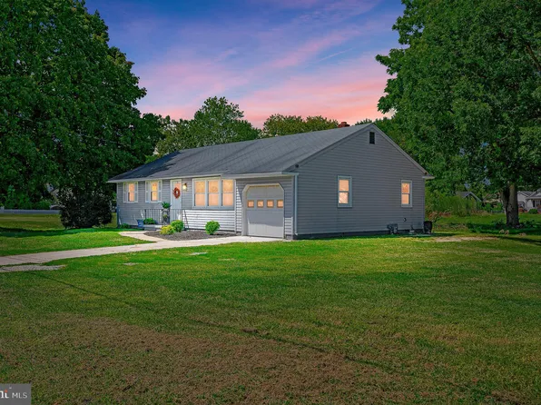 62 Fort Mott Rd, Pennsville, NJ 08070