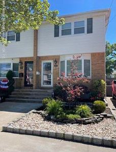 649 Craig Ave, Staten Island, NY, 10307