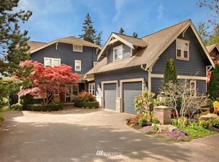 391 Cosgrove St NW, Bainbridge Island, WA 98110