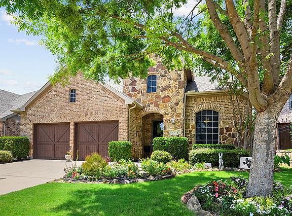 2nd image of 3432 Estes Park Ln