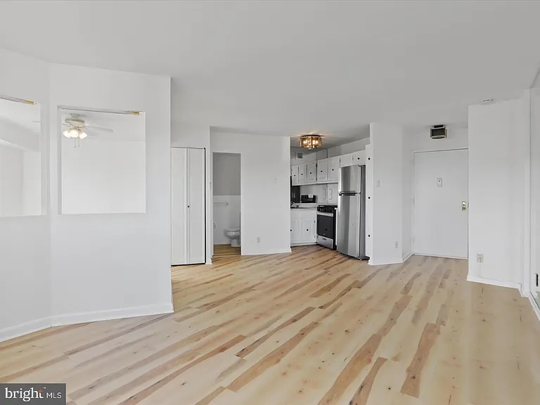 5340 Holmes Run Pkwy #1016 — Photo 11
