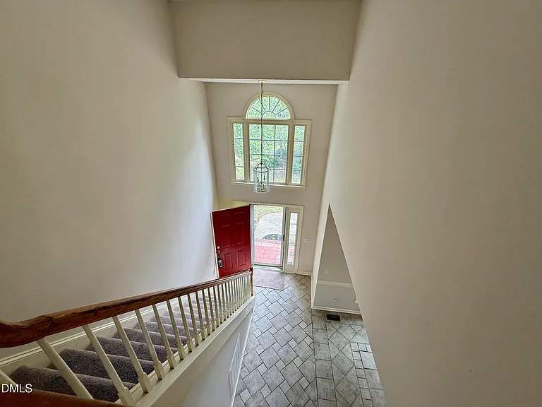 110 Palmer Meadow Ct — Photo 5