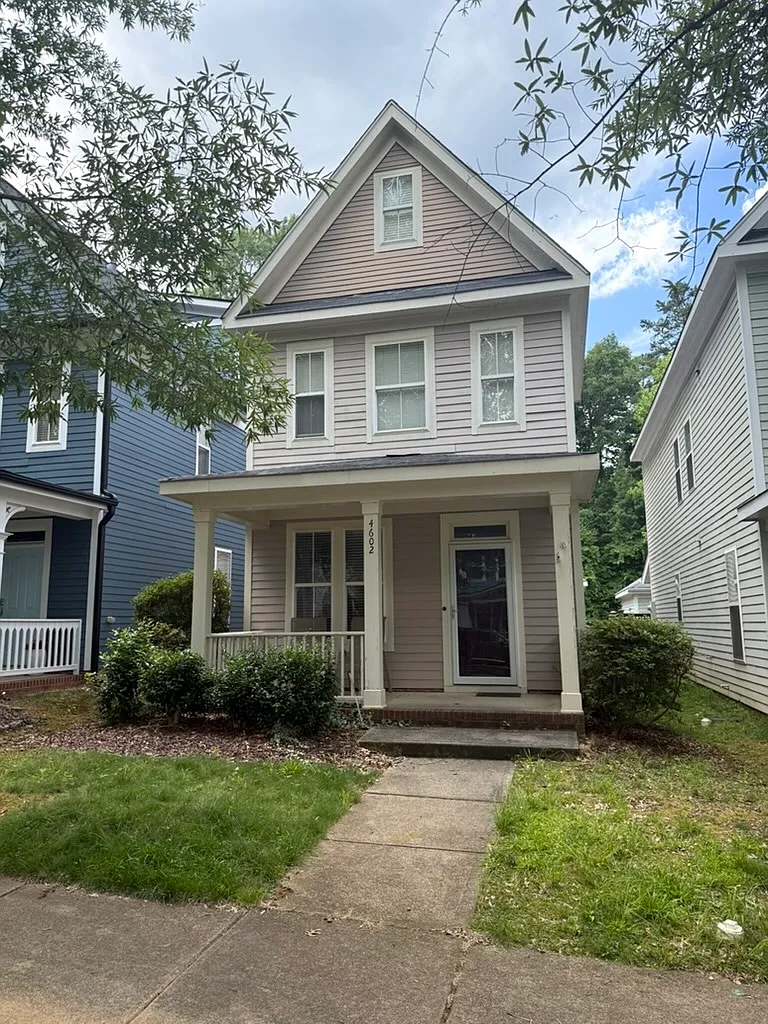 3 bed, 2.5 bath, 1807 sqft, $2,199 — Photo 1