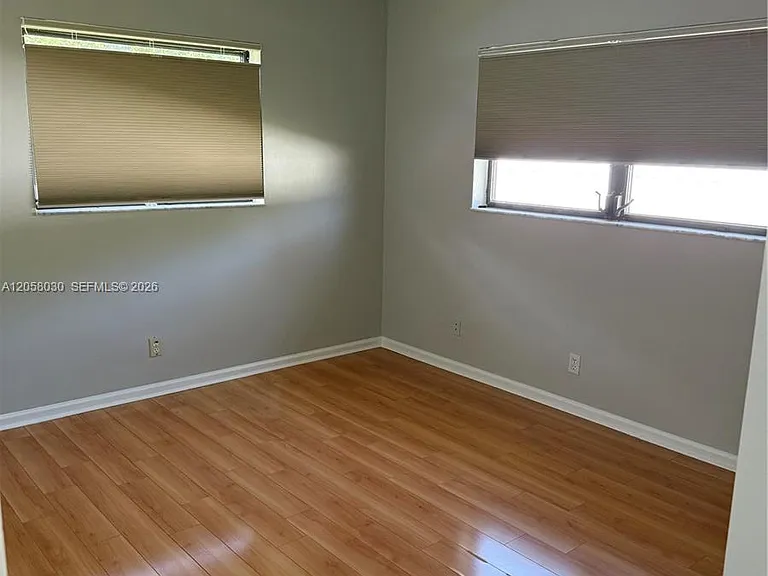 1560 NW 12th Way — Photo 6