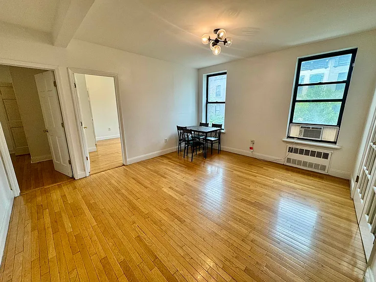 352 W 46th St #3B — Photo 2