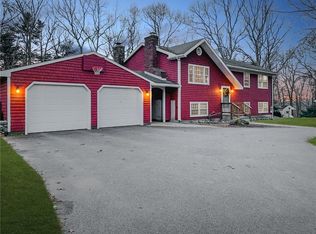 9 Hardwood Ln, Westerly, RI 02891