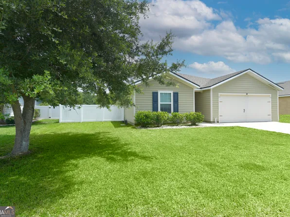 105 Paradise Ct, Kingsland, GA 31548