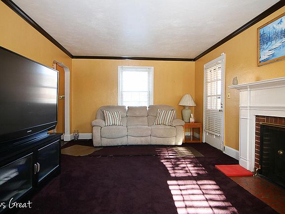 3rd image of 3536 Greenland Ave NW