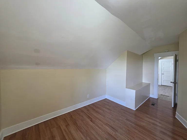 116 Sheffield Ave #C — Photo 6