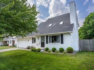 2909 Maple St, West Des Moines, IA 50265