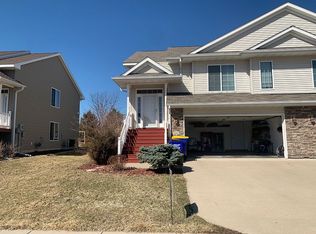 1062 Patton Ln, North Liberty, IA 52317