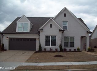 7294 Ravens Ln, Olive Branch, MS 38654
