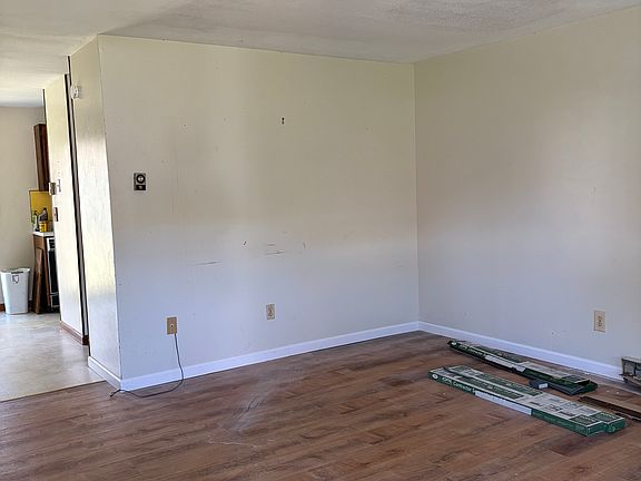 4th image of 80 Wellswood Road #14