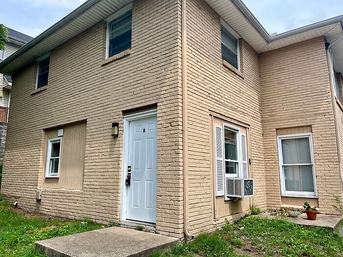 1st image of 952 Strouse Ave #B